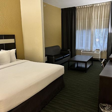 Surestay Plus Hotel By Best Western Vero Beach Exterior foto