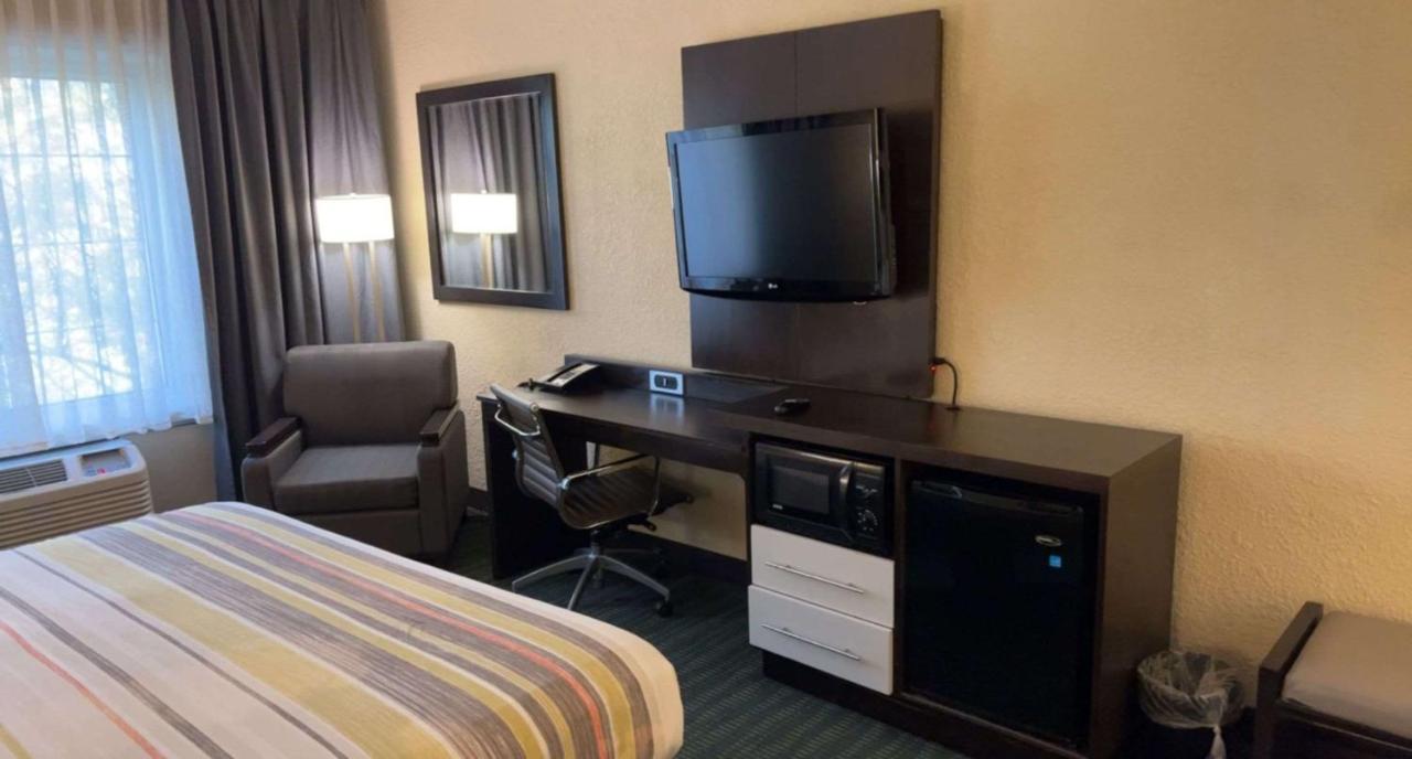 Surestay Plus Hotel By Best Western Vero Beach Exterior foto